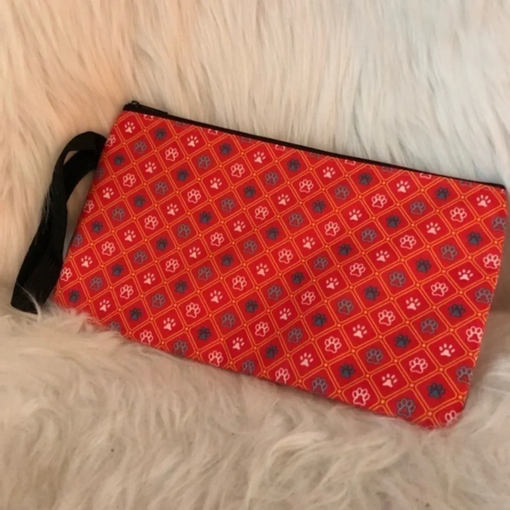 Waterproof Pet Print Wristlet Pouch
